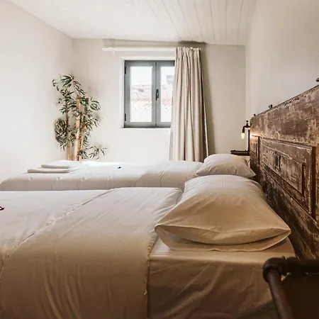 Guest house Naga Laut Surf Villa *