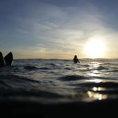 Pensión Naga Laut Surf *